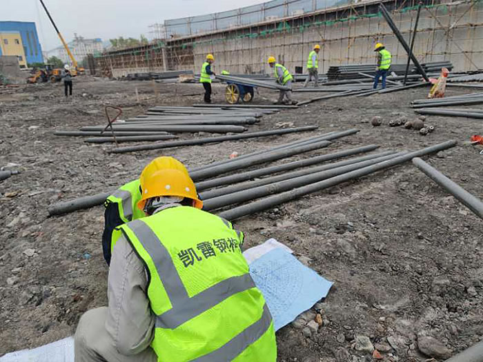 贵州螺栓球网架结构